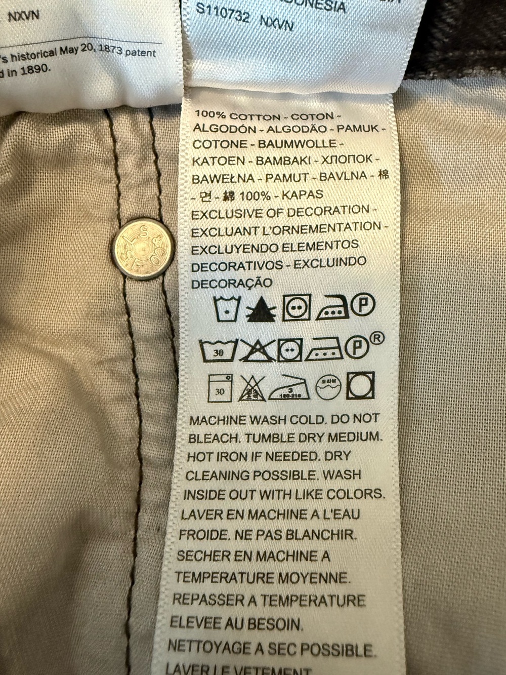 Levi’s Women’s 501 Crop Jeans, Size 32 - Picture 8 of 9